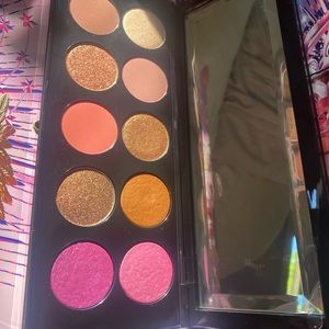 Pat McGrath huetopian dream palette